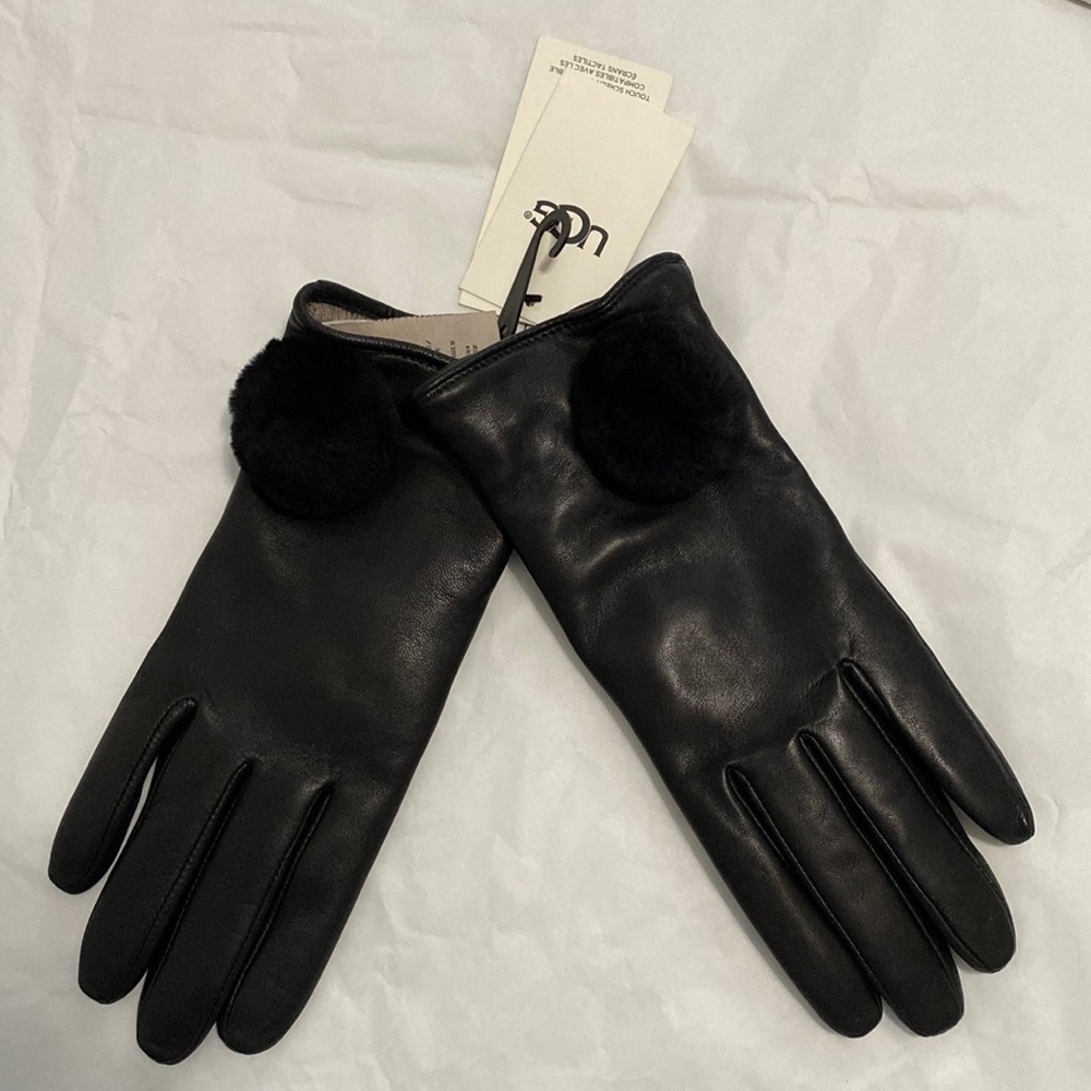 Ugg Lamb Leather Pompon Gloves